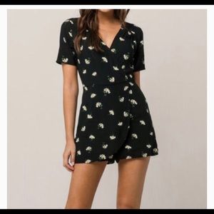 Tilly’s Socialite Women Floral Romper